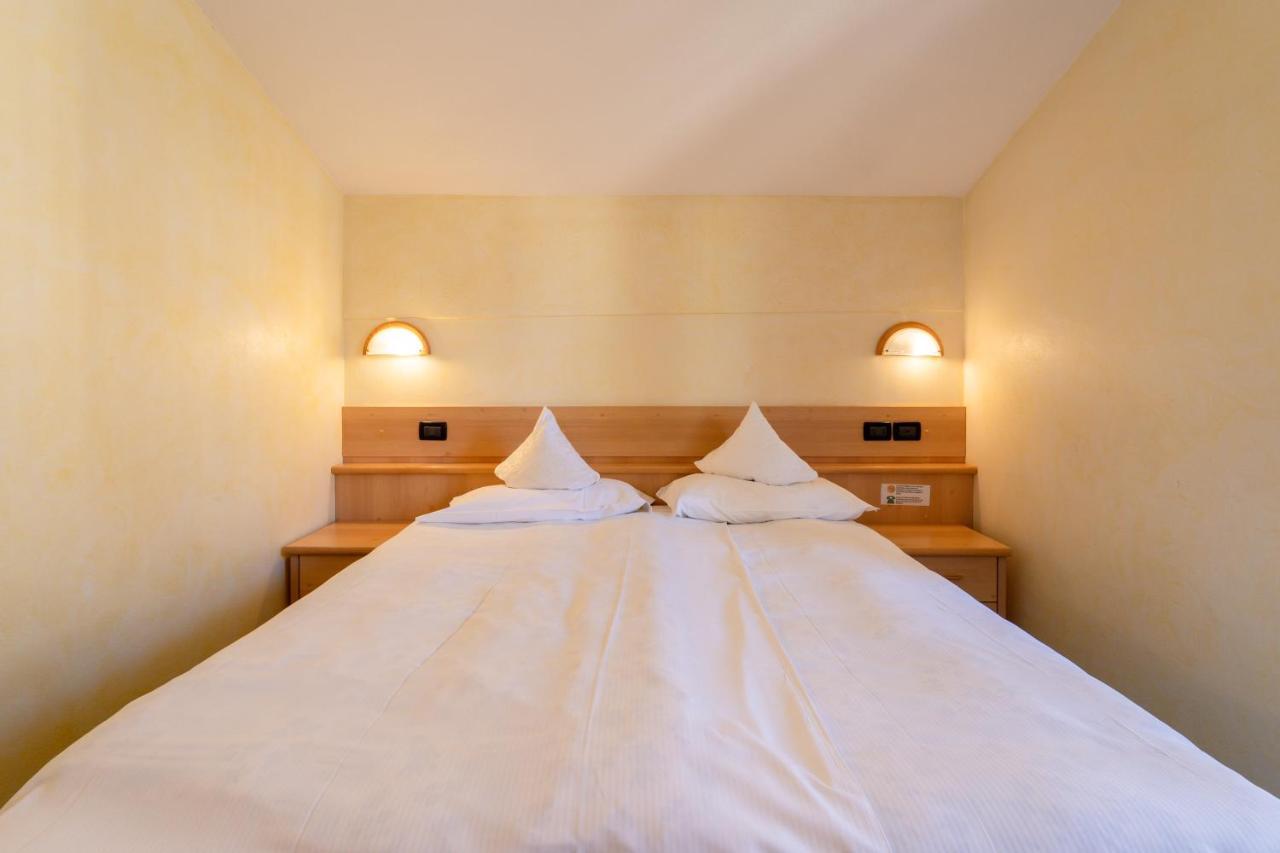 Berg Hotel Latemar Spitze Vigo di Fassa Luaran gambar