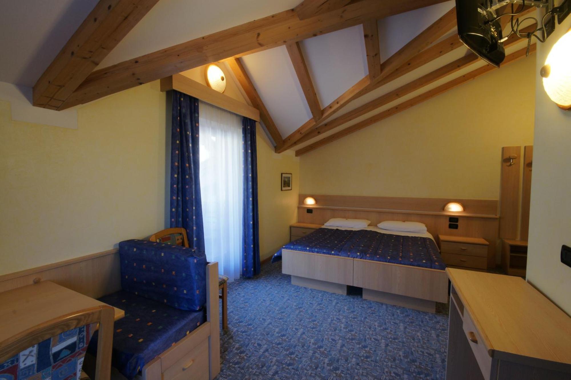 Berg Hotel Latemar Spitze Vigo di Fassa Luaran gambar