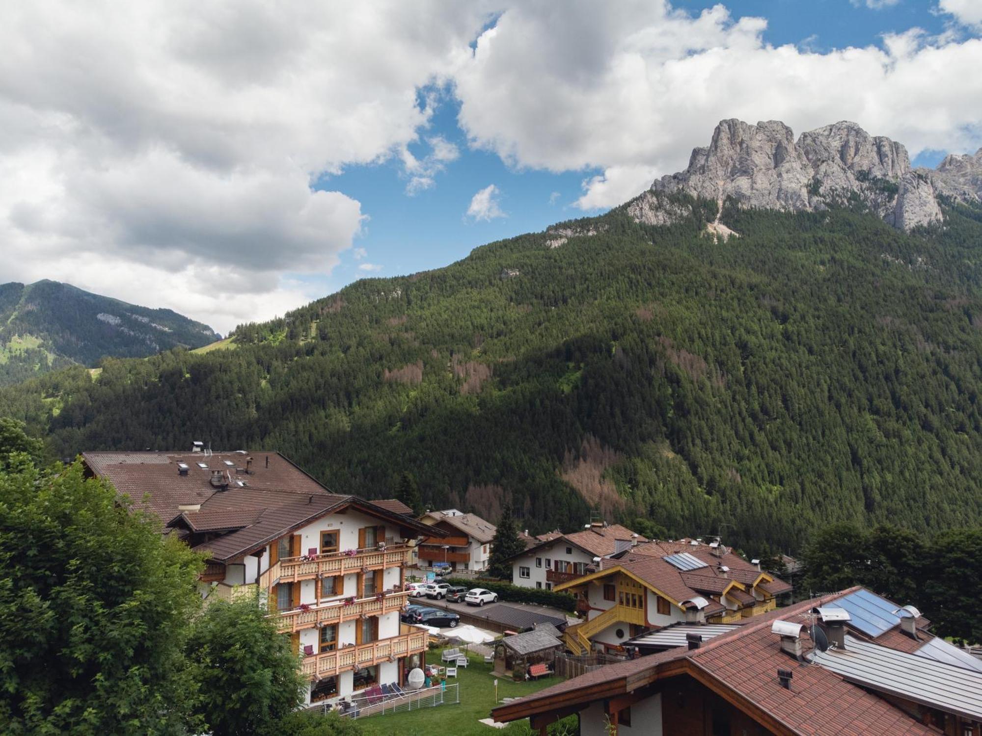 Berg Hotel Latemar Spitze Vigo di Fassa Luaran gambar