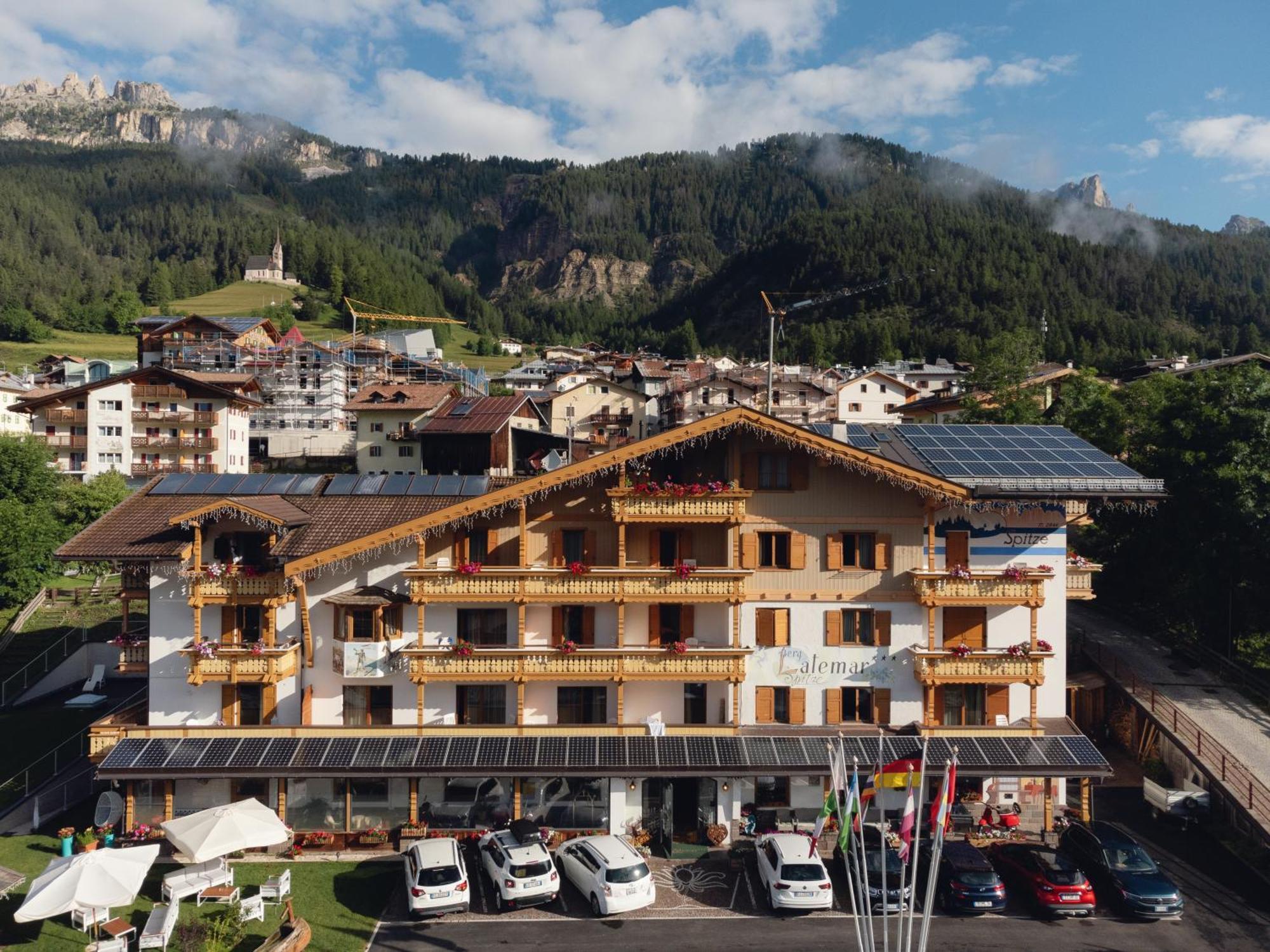 Berg Hotel Latemar Spitze Vigo di Fassa Luaran gambar