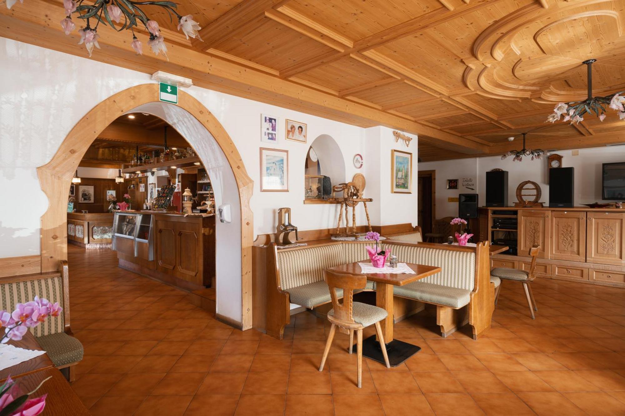 Berg Hotel Latemar Spitze Vigo di Fassa Luaran gambar