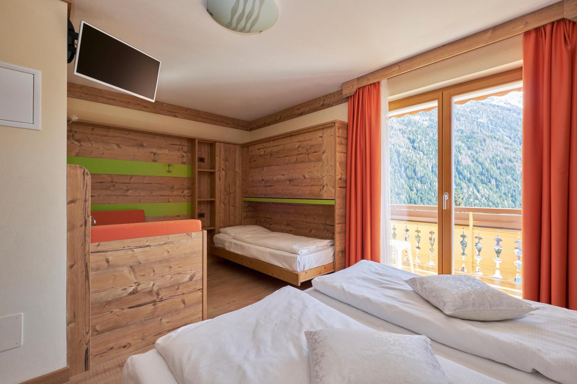 Berg Hotel Latemar Spitze Vigo di Fassa Luaran gambar