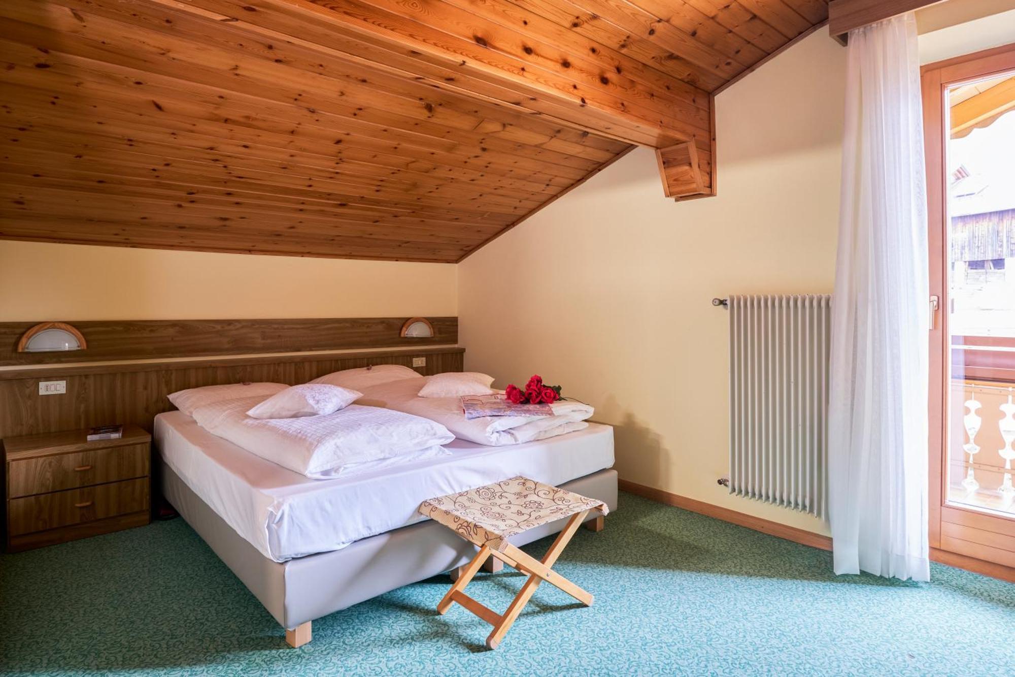 Berg Hotel Latemar Spitze Vigo di Fassa Luaran gambar