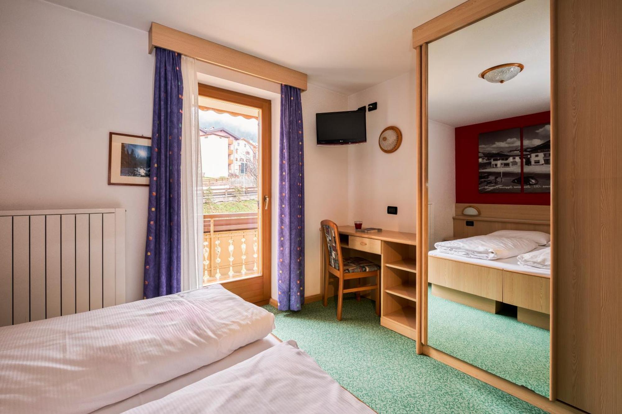 Berg Hotel Latemar Spitze Vigo di Fassa Luaran gambar