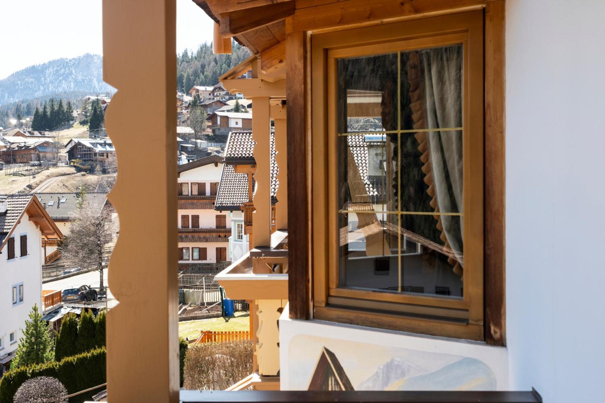 Berg Hotel Latemar Spitze Vigo di Fassa Luaran gambar