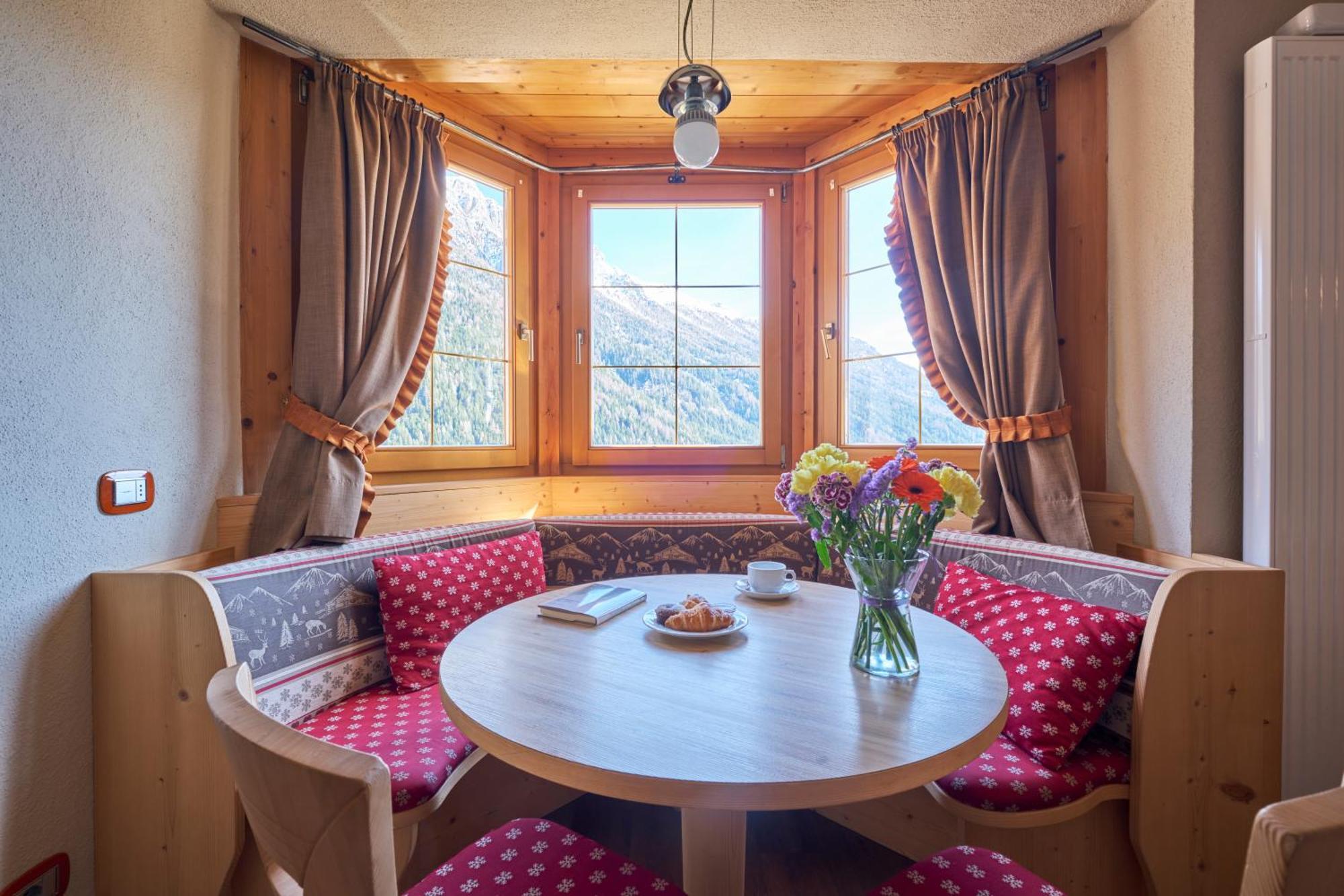 Berg Hotel Latemar Spitze Vigo di Fassa Luaran gambar
